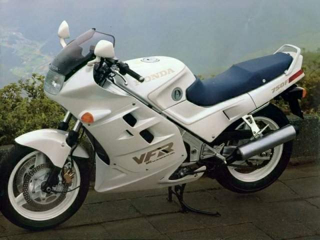 1988 Honda VFR750F RC24